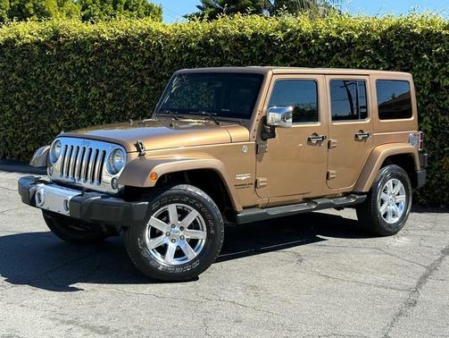 Gold 2015 Jeep Wrangler Unlimited Sahara