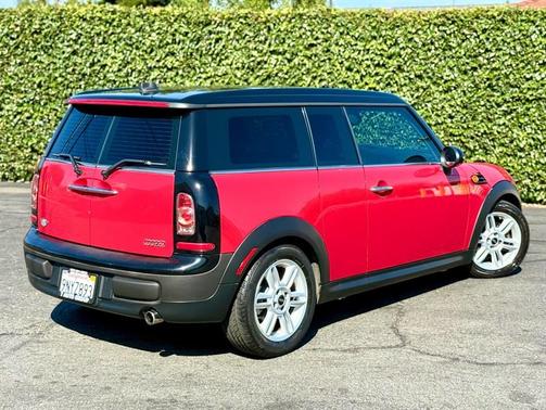 2011 MINI Cooper Clubman Base