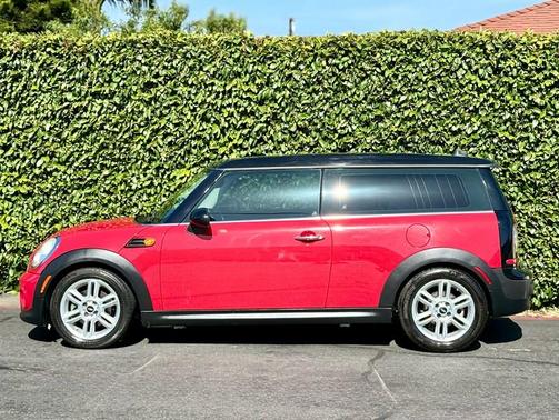 2011 MINI Cooper Clubman Base