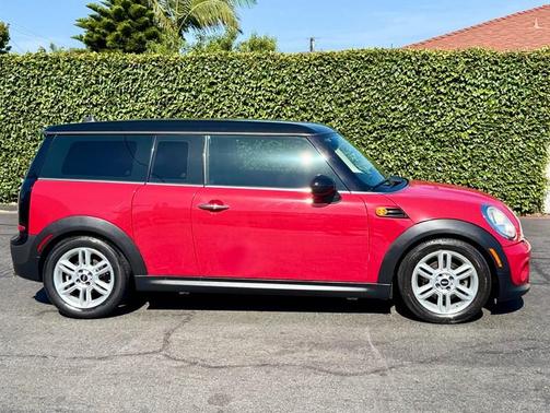 2011 MINI Cooper Clubman Base