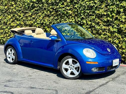 2007 Volkswagen New Beetle 