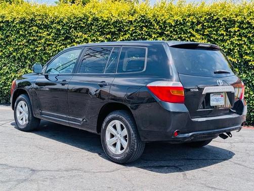 Black 2009 Toyota Highlander