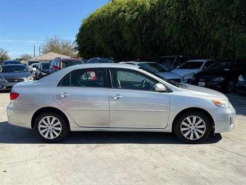 2012 Toyota Corolla LE