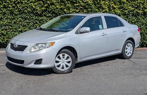 Classic Silver Metallic 2009 Toyota Corolla LE