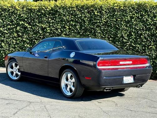 2012 Dodge Challenger SXT