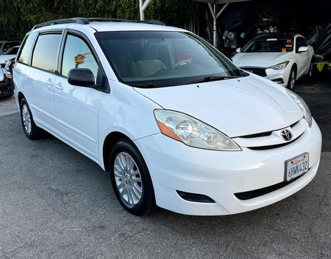 2009 Toyota Sienna LE