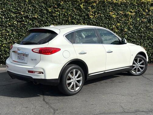 2016 INFINITI QX50 Base