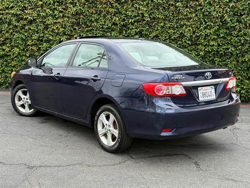 2011 Toyota Corolla LE