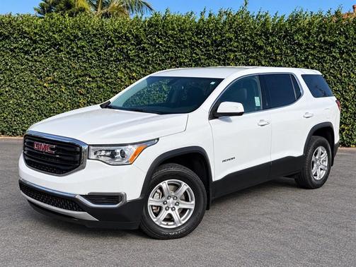 Summit White 2017 GMC Acadia SLE-1