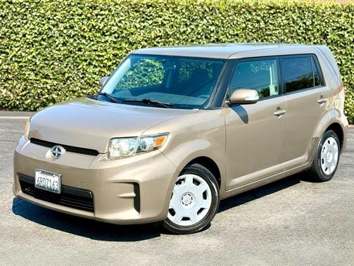2011 Scion xB 4-SPD