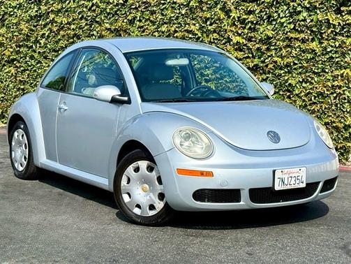2007 Volkswagen New Beetle 