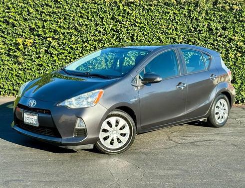 2014 Toyota Prius c Three