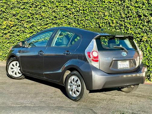 2014 Toyota Prius c Three