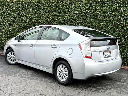2014 Toyota Prius Plug-in PLUG-IN
