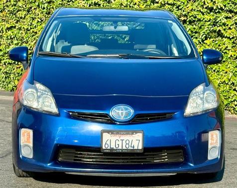 2010 Toyota Prius III