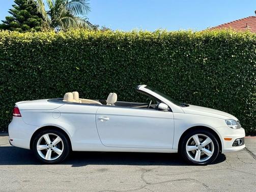 2012 Volkswagen Eos Lux