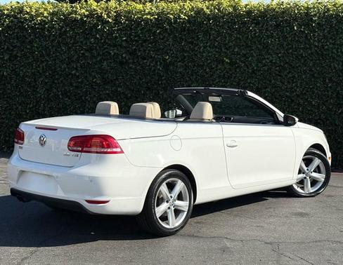 2012 Volkswagen Eos Lux