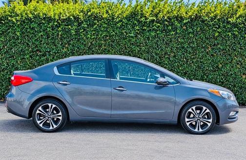 Gunmetal Gray 2014 Kia Forte EX
