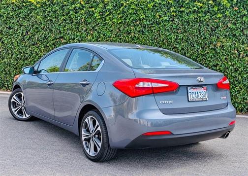 Gunmetal Gray 2014 Kia Forte EX