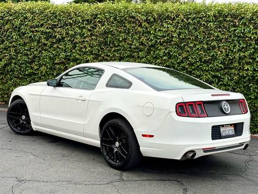 2013 Ford Mustang V6