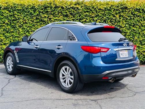 Gray 2016 INFINITI QX70 Base