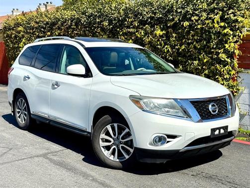 2014 Nissan Pathfinder SL