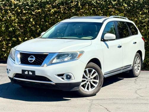 2014 Nissan Pathfinder SL