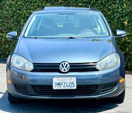 2010 Volkswagen Golf 4-Door