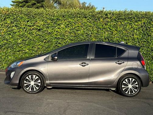 2015 Toyota Prius c Three