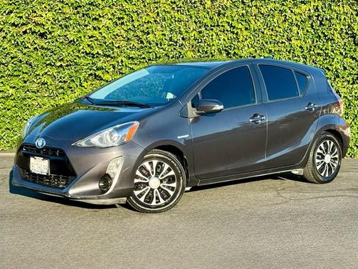 2015 Toyota Prius c Three