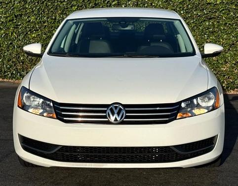 2012 Volkswagen Passat 2.5 SE