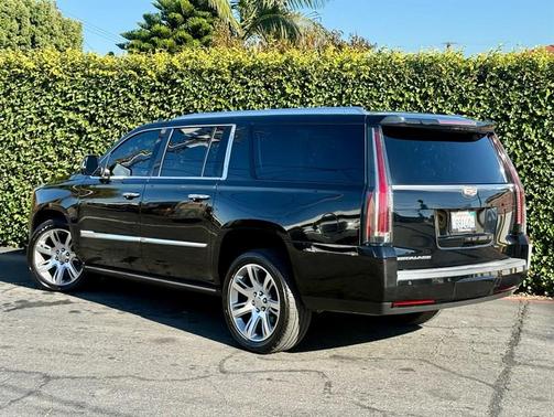 2015 Cadillac Escalade ESV Premium