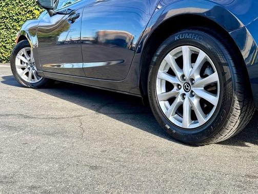 2016 Mazda Mazda6 i Sport