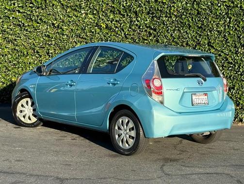 2013 Toyota Prius c Two