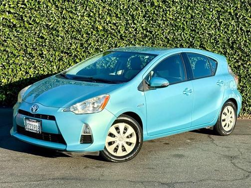 2013 Toyota Prius c Two