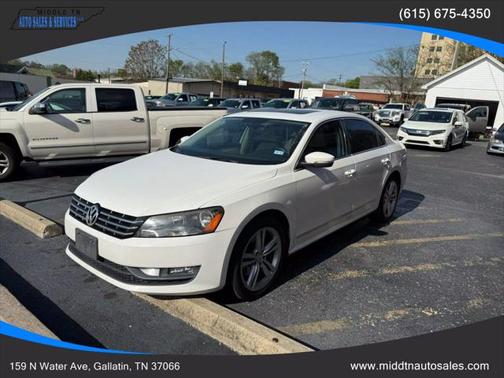 2013 Volkswagen Passat 2.0 TDI SE w/ Sunroof