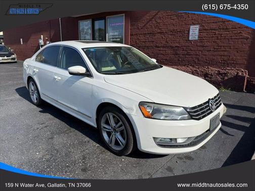 2013 Volkswagen Passat 2.0 TDI SE w/ Sunroof