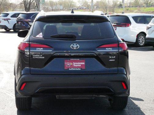 2024 Toyota Corolla Cross XLE