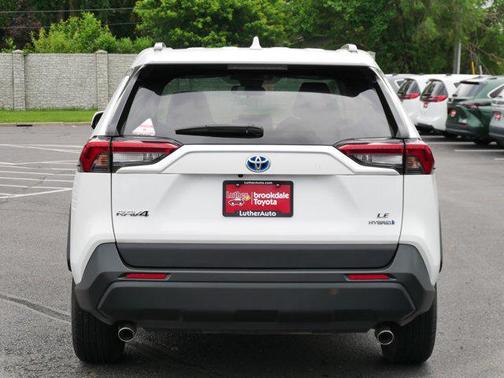 2022 Toyota RAV4 Hybrid LE