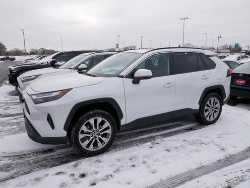 2025 Toyota RAV4 XLE Premium