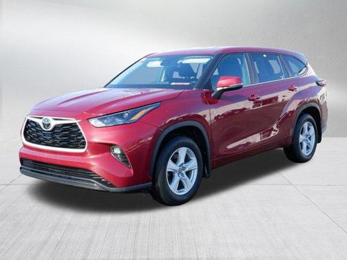 2024 Toyota Highlander LE