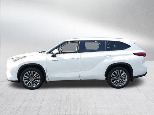 2021 Toyota Highlander Hybrid Platinum