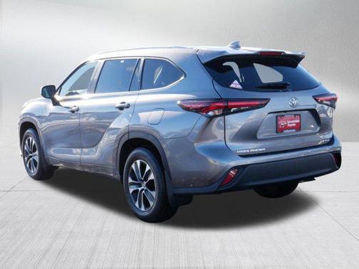 2026 Toyota Highlander XLE