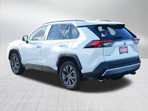 2022 Toyota RAV4 Hybrid SE