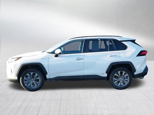 2022 Toyota RAV4 Hybrid SE