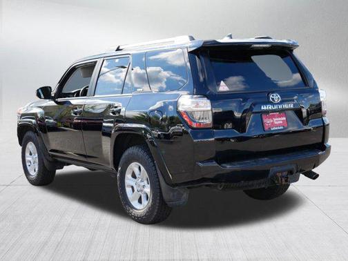 MIDNIGHT BLACK ME 2023 Toyota 4Runner SR5