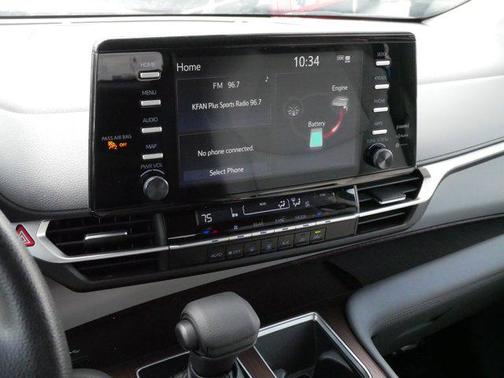 2021 Toyota Sienna LE
