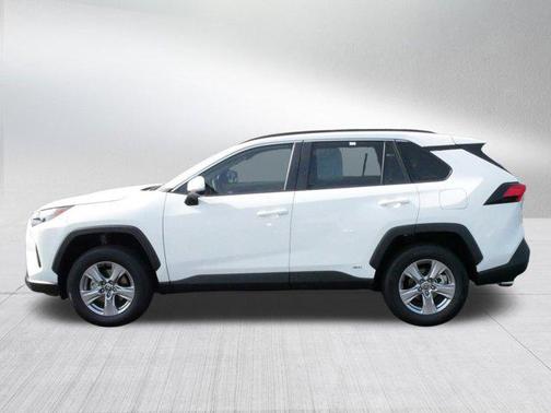 2025 Toyota RAV4 Hybrid SE