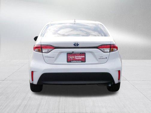 2024 Toyota Corolla Hybrid LE