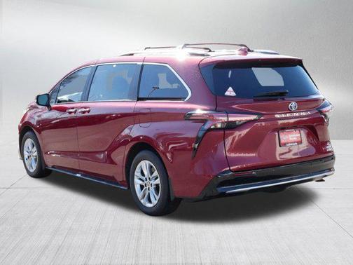 Ruby Flare Pearl 2023 Toyota Sienna Limited